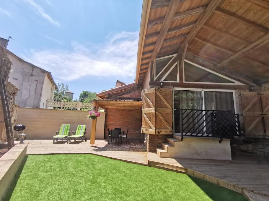 Gite Le Jardin Secret Et Gite Au Temps Suspendu Montpezat  Exterior photo